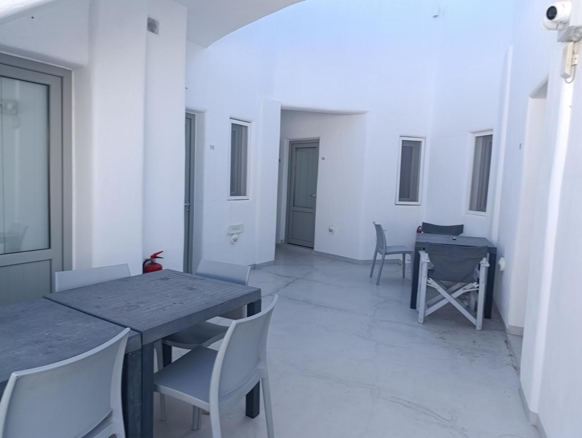 Fira Eco Center Rooms Экстерьер фото