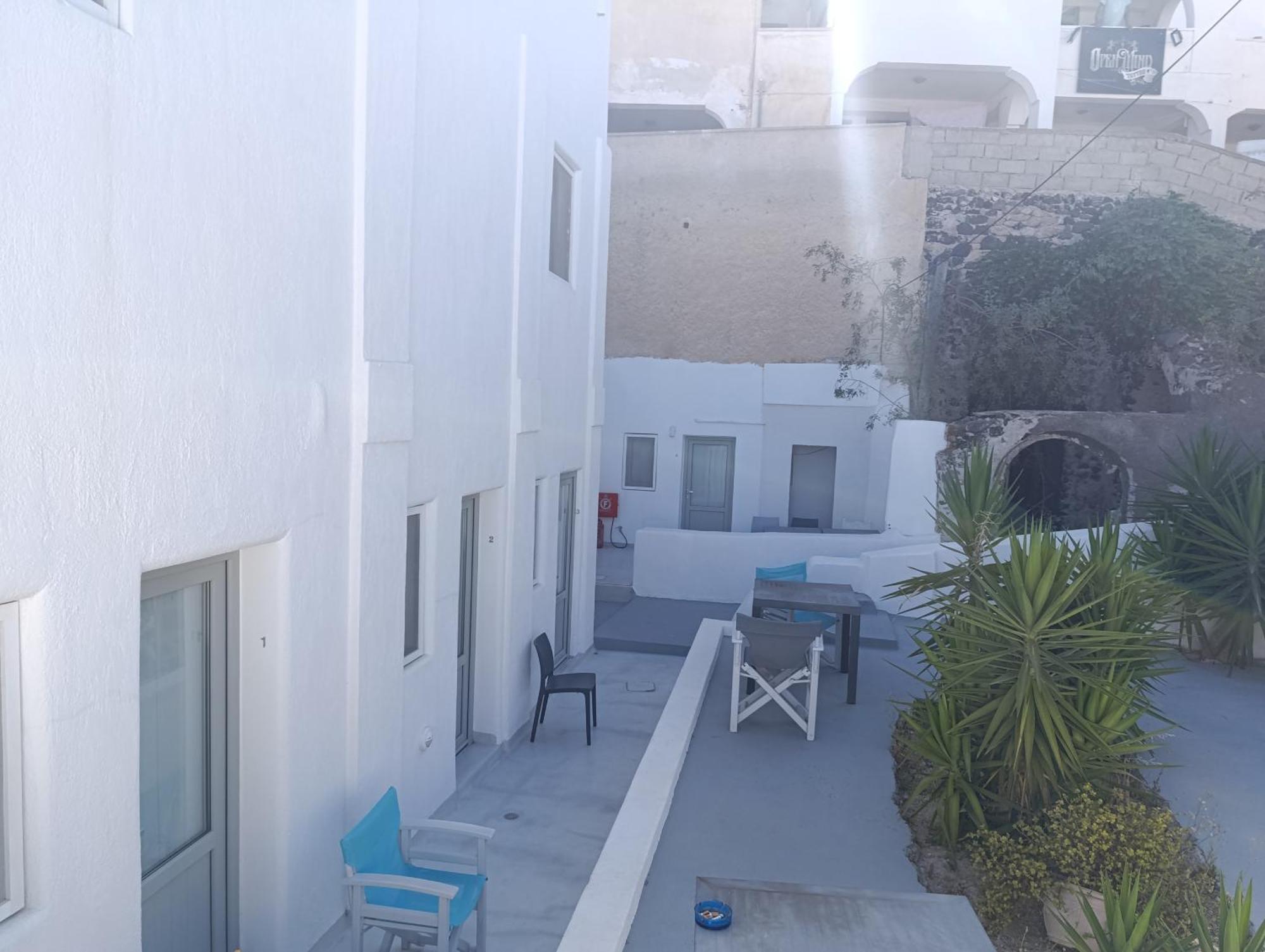Fira Eco Center Rooms Экстерьер фото
